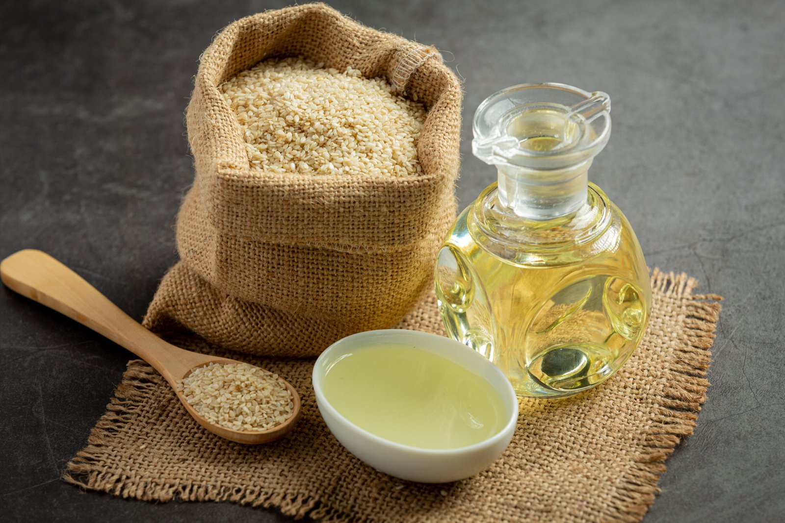 Black Sesame Oil vs White Sesame Oil​ for Cooking